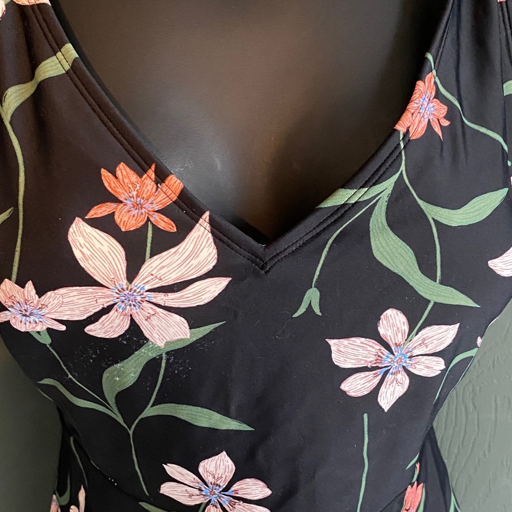 Shade & Shore Black Floral V-Neck Tankini Top with Pink Flowers - Picture 2 of 5